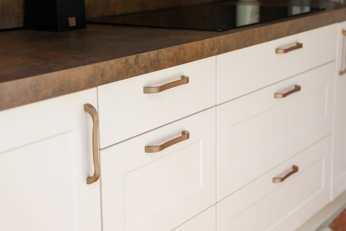 Koperkleurige details