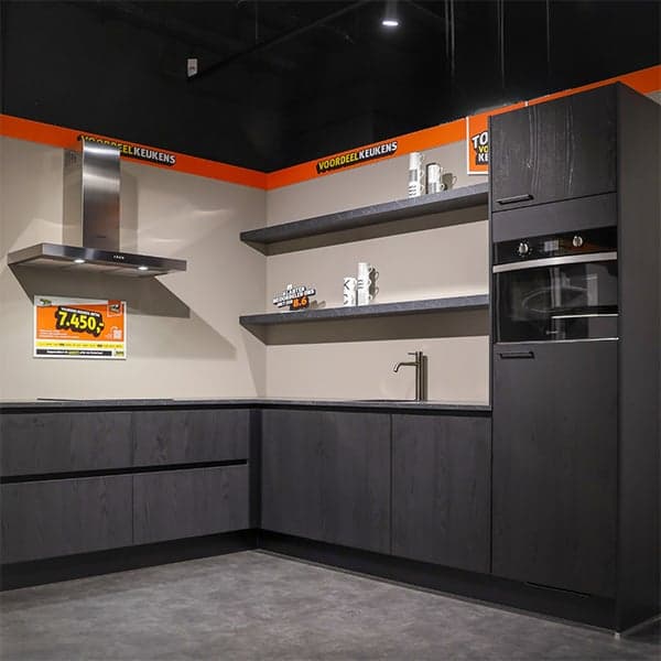Donkere keuken