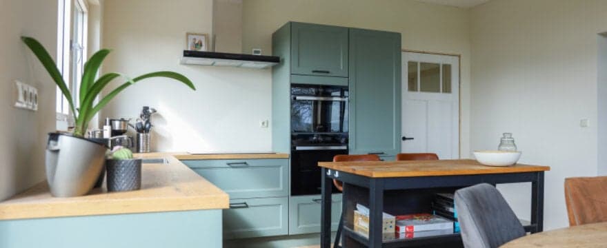 De mooiste kleurcombinaties voor groene keukens