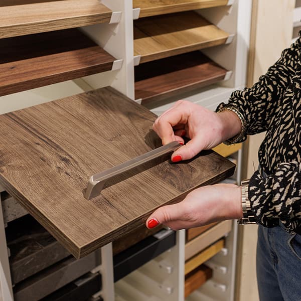 Ga je voor modern greeploos of wil je graag een stoere keukengreep?