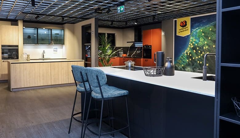 Ook voor de meest luxe keukens kun je terecht bij KeukenConcurrent Deventer.