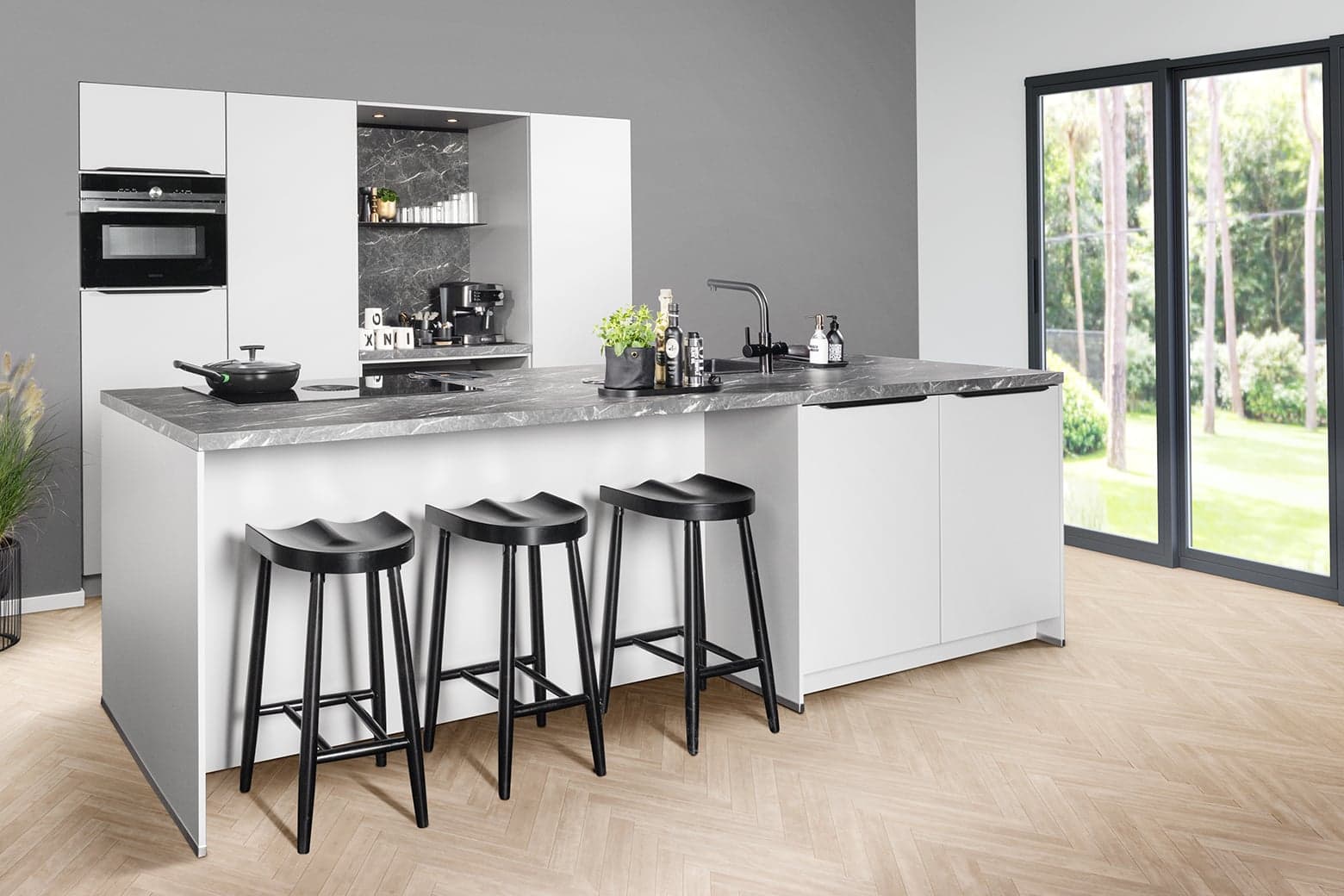 Casoli-341_237-witte-eilandkeuken