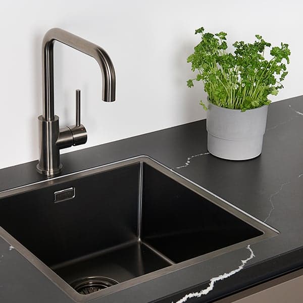 Donker marmer werkblad.jpg