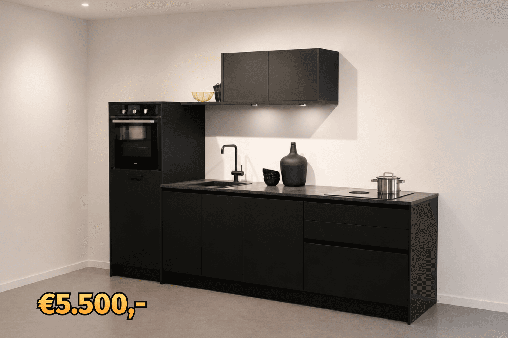 prijstopper-thomas-reacht-header.png Zwarte rechte keuken met zwart werkblad